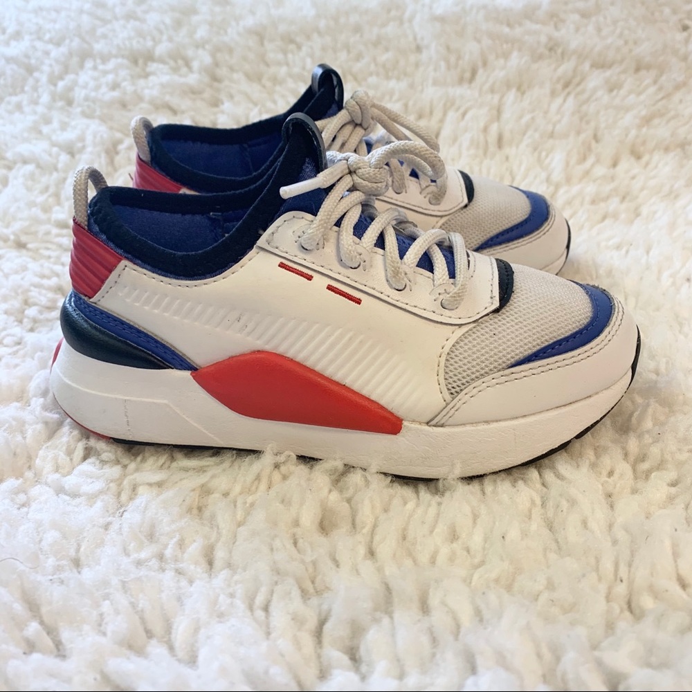 Boys Puma sneakers